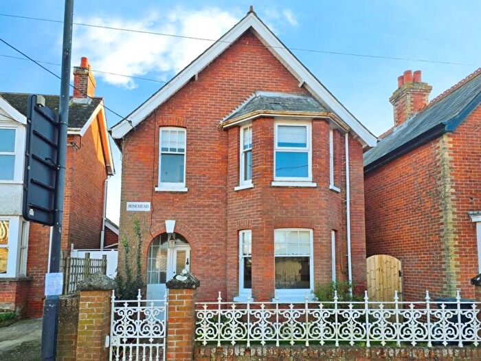 3 Bedroom Detached House For Sale In Tennyson Road, Yarmouth, Isle Of Wight, PO41