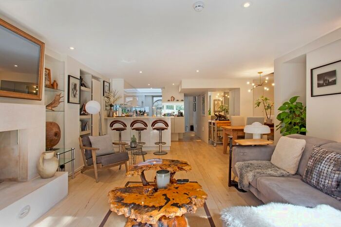 4 Bedroom End Of Terrace House To Rent In Artesian Road, London, W2