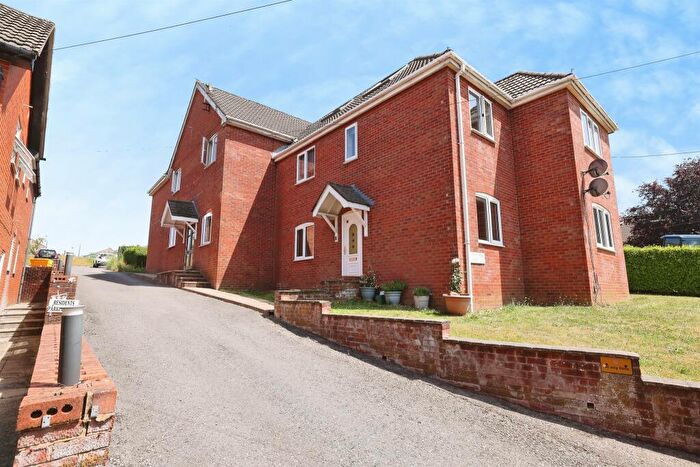 1 Bedroom Apartment For Sale In Andover Road, Ludgershall, Andover, SP11