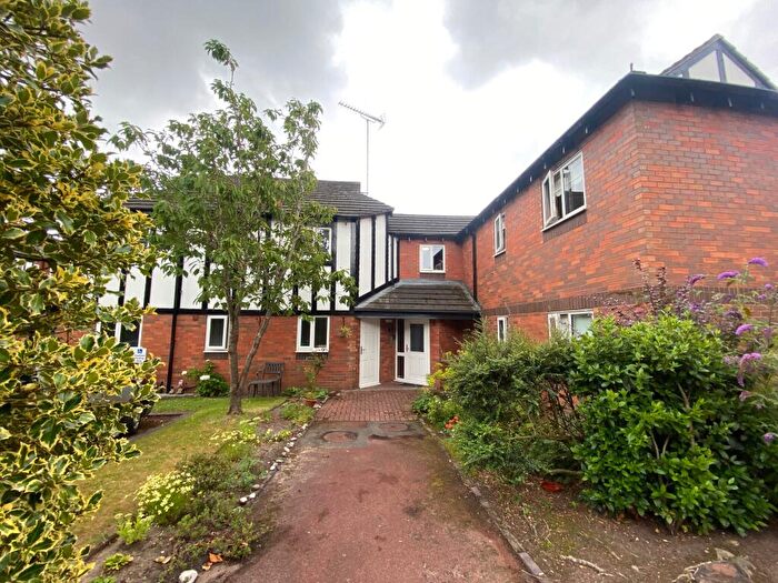 2 Bedroom Apartment For Sale In Flat, Oak House, Brook Court, Sandbach, CW11