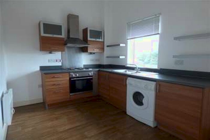 2 Bedroom Flat To Rent In London Road, Gloucester, GL1
