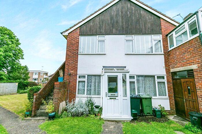 2 Bedroom Apartment To Rent In Stoughton Area, North Guildford, GU2