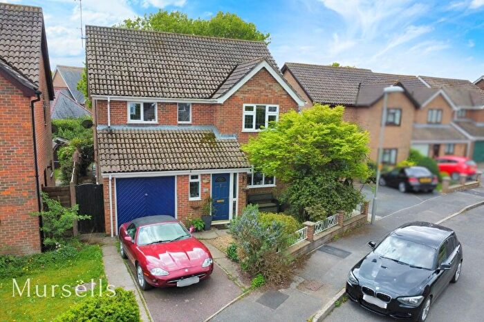 4 Bedroom Detached House For Sale In Charborough Close, Lytchett Matravers, Poole, BH16