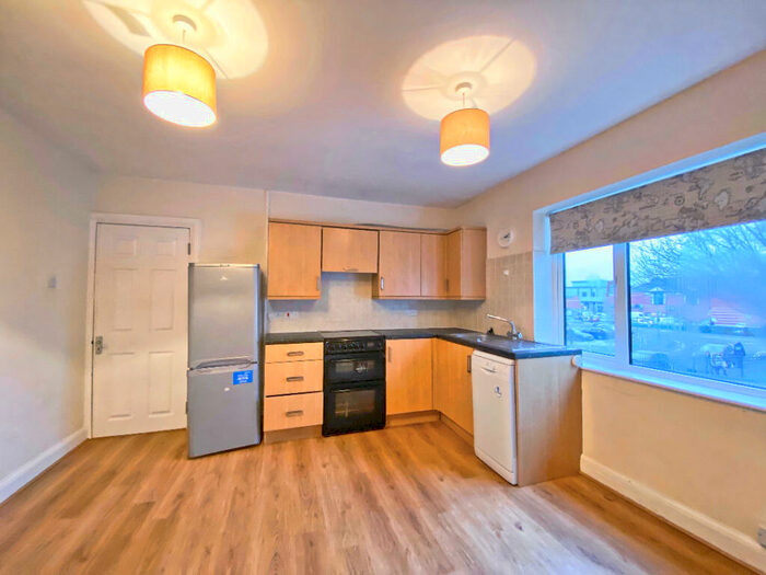 1 Bedroom Flat To Rent In Victoria Road, Farnborough, GU14