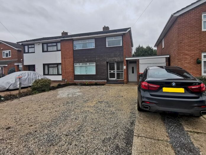 3 Bedroom Terraced House To Rent In Spring Road, Kempston, Bedford, MK42