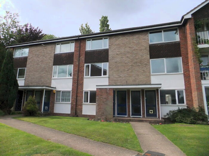 2 Bedroom Maisonette To Rent In Park Close, Erdington. Ohl, B24