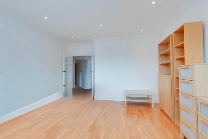 2 Bedroom Flat To Rent In Finchley Road, Golders Green, NW11