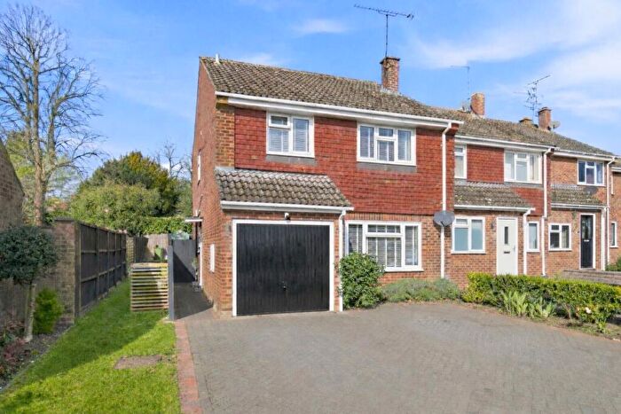 4 Bedroom Semi Detached House For Sale In Bentfield Gardens, Stansted, CM24