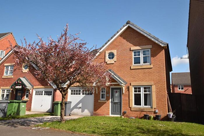 4 Bedroom Detached House For Sale In Hampton Chase, Prenton, CH43