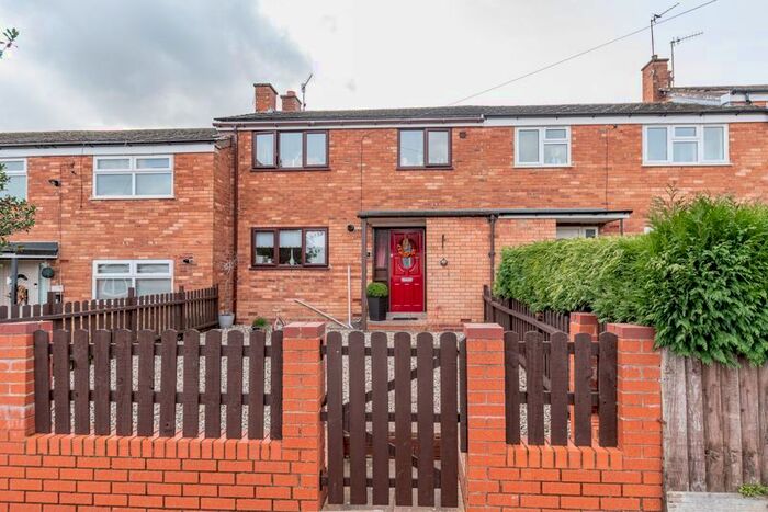 3 Bedroom Property To Rent In Fox Lane, Bromsgrove B61