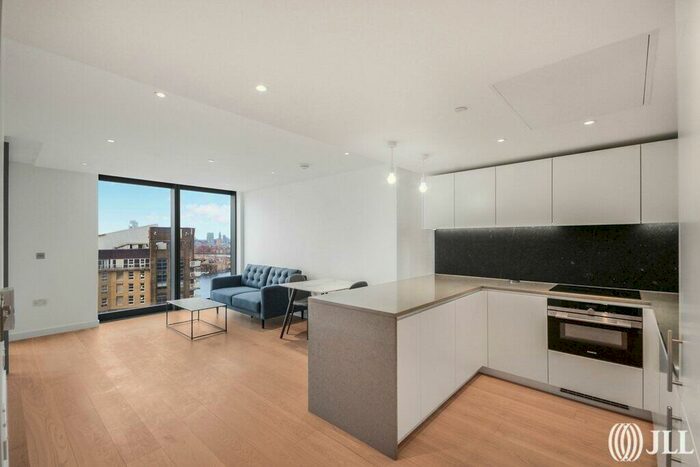 1 Bedroom Flat To Rent In Landmark Pinnacle, London, E14