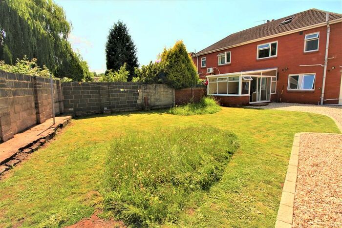 6 Bedroom Semi-Detached House To Rent In Brockworth Crescent, Bristol, BS16