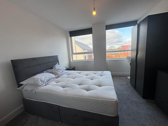 2 Bedroom Flat To Rent In Fowler Road, Aylesbury, HP19