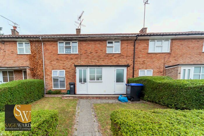 3 Bedroom Terraced House To Rent In Picketts, Welwyn Garden City, AL8