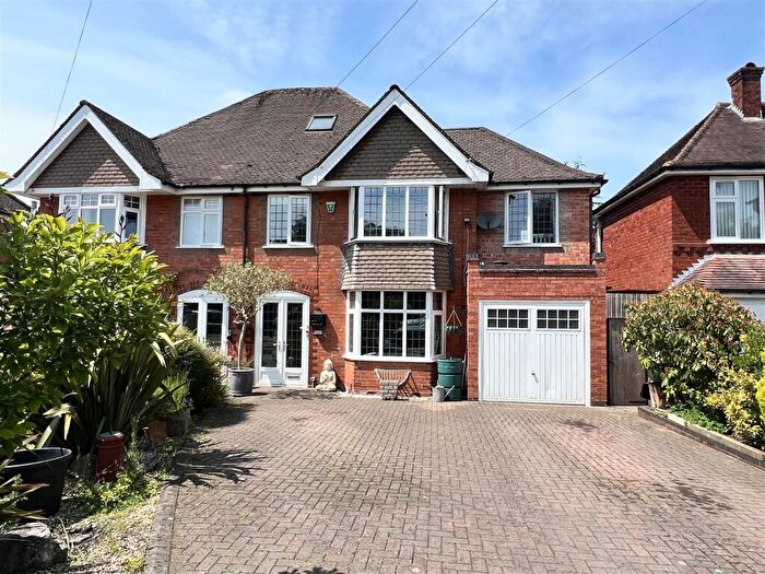 5 Bedroom Semi Detached House For Sale In Blackford Road, Shirley, Solihull, B90