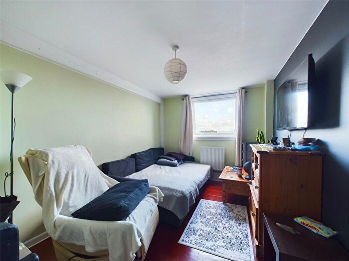 2 Bedroom Apartment For Sale In Taylorson Street, Salford, Greater Manchester, M5