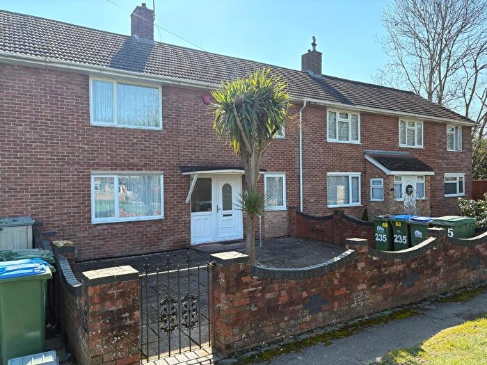 4 Bedroom Terraced House For Sale In Mansel Road West, Southampton, Hampshire, SO16