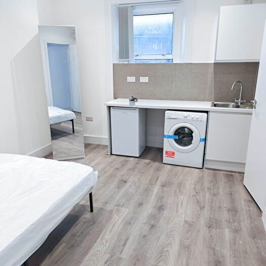 Studio To Rent In Florence Road, Ealing, W5