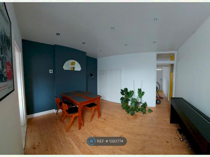 2 Bedroom Terraced House To Rent In Hastings Road, Croydon CR0