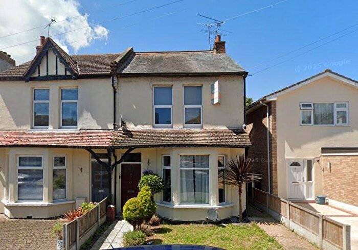 2 Bedroom Flat For Sale In A West Road, Shoeburyness, Southend-on-Sea, Essex, SS3