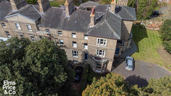 4 Bedroom Town House For Sale In The Avenue, Colchester, CO3