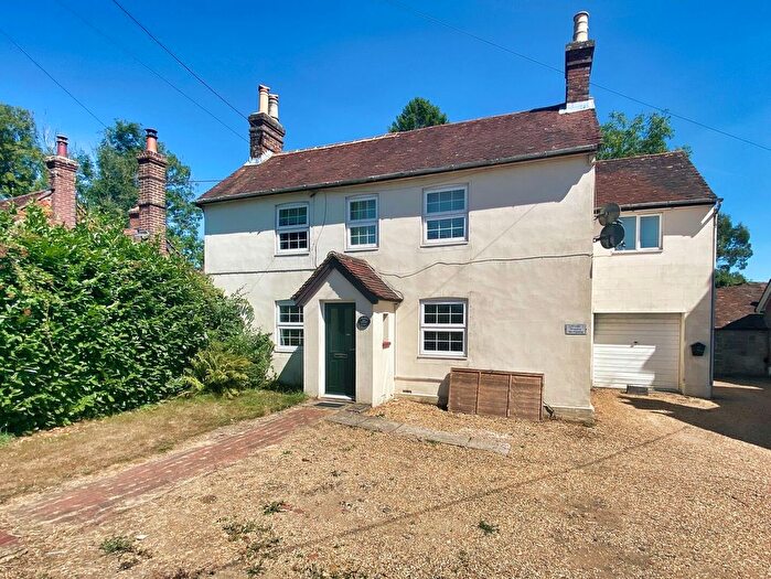 2 Bedroom Terraced House To Rent In High Street, Nutley, Uckfield, TN22