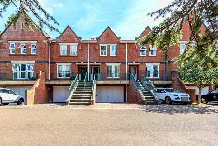 4 Bedroom Terraced House To Rent In Holloway Drive, Virginia Water, GU25