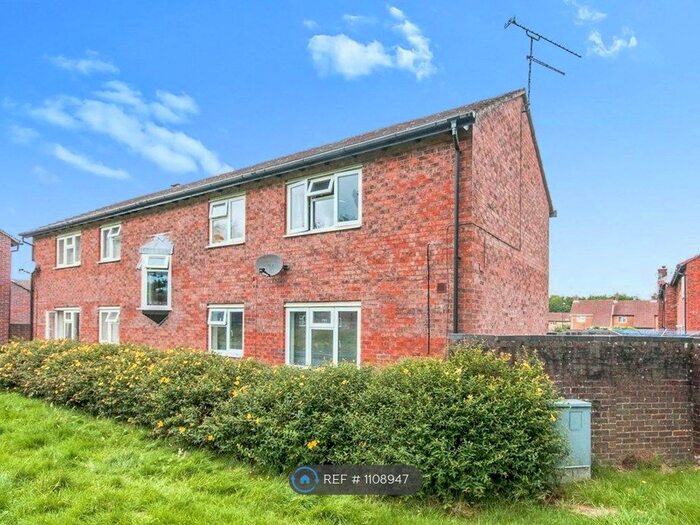 1 Bedroom Flat To Rent In Hyperion Court, Bewbush, Crawley, RH11