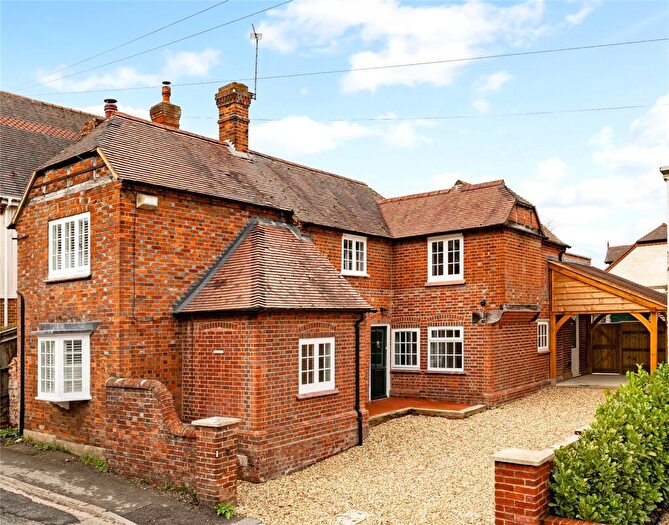 3 Bedroom Detached House For Sale In Station Road, Kintbury, Hungerford, Berkshire, RG17