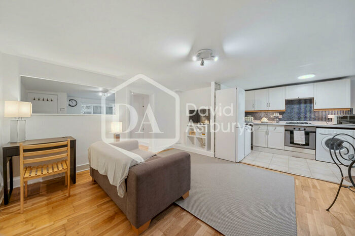 1 Bedroom Apartment To Rent In Crescent Road, Crouch End, London, N8