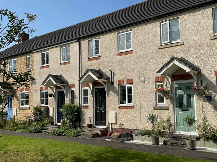 2 Bedroom Terraced House To Rent In Caswell Mews, Dursley, GL11