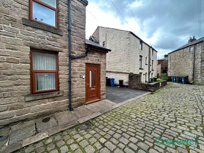 2 Bedroom Apartment To Rent In Back Silver Street, Ramsbottom, Bury, BL0