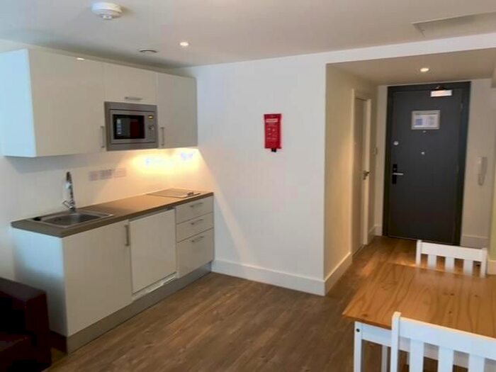 Studio To Rent In Scholes Street, Oldham, OL1