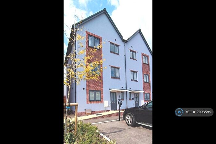 4 Bedroom Semi-Detached House To Rent In Baylis Gardens, Stoke Gifford, Bristol, BS34
