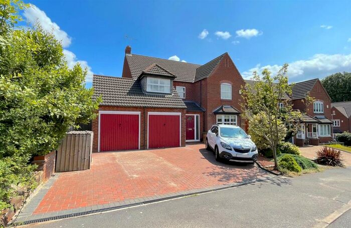 4 Bedroom Detached House For Sale In Chestnut Close, Harlow Wood, Mansfield, NG18