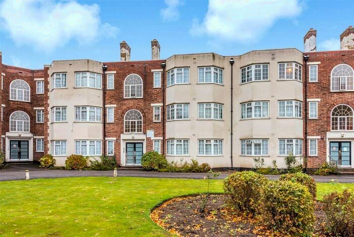 2 Bedroom Apartment To Rent In Barons Court, Kingsbury, London, NW9