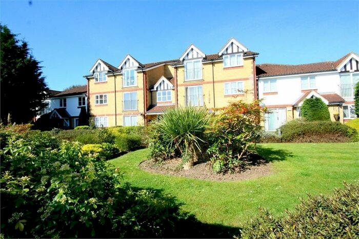 1 Bedroom Flat To Rent In Morse Close, Harefield, UB9