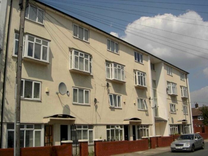 2 Bedroom Maisonette To Rent In (Maisonettes), Croxteth, Liverpool, L11