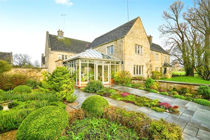 1 Bedroom Retirement Property For Sale In Prebendal Court, Shipton-under-Wychwood, OX7