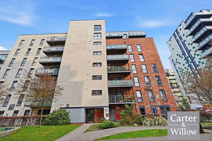 1 Bedroom Flat For Sale In Loughborough House, Honour Gardens, Dagenham, RM8