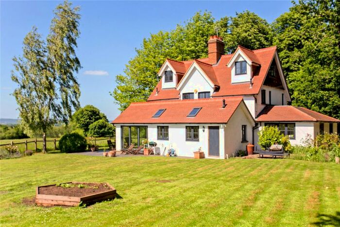 5 Bedroom Detached House For Sale In Norwood Hill, Horley, Surrey, RH6