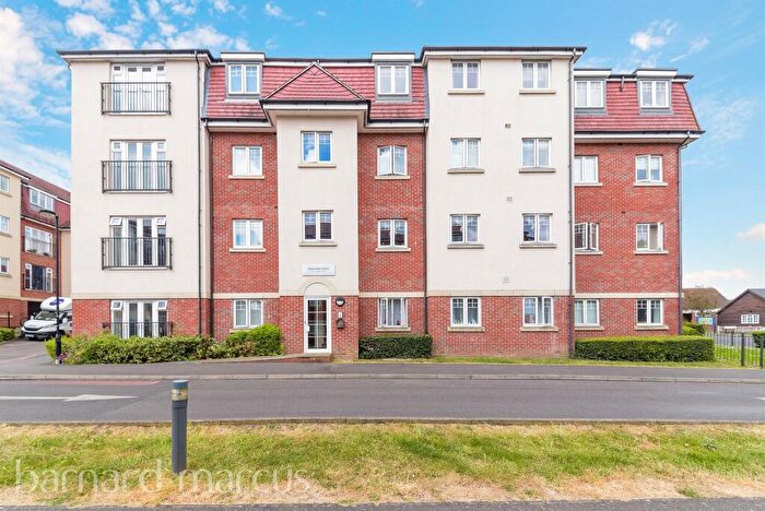2 Bedroom Flat For Sale In Schoolgate Drive, Morden, SM4
