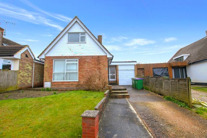 3 Bedroom Detached House For Sale In Honeywood Close, Lympne, CT21