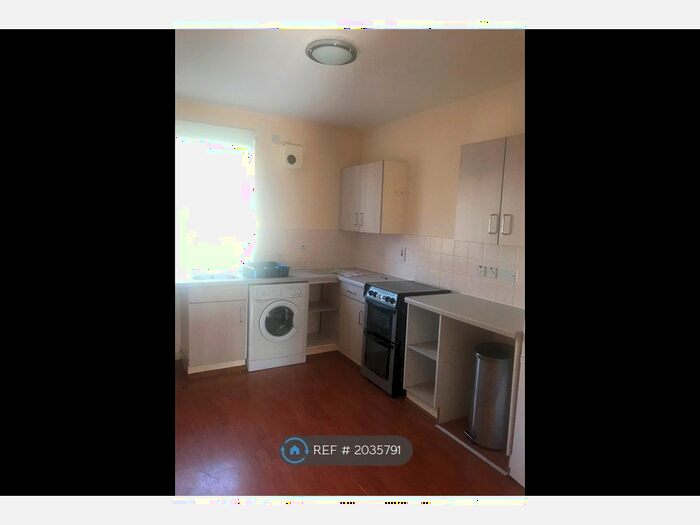 2 Bedroom Terraced House To Rent In Keir Avenue, Stirling, FK8