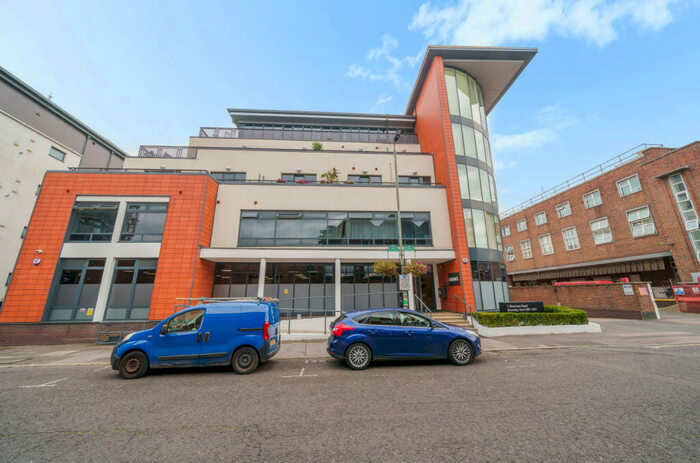 2 Bedroom Apartment To Rent In Sherman Road, Bromley, BR1