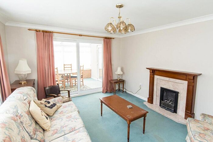 2 Bedroom Detached Bungalow For Sale In Howard Way, Market Harborough, LE16