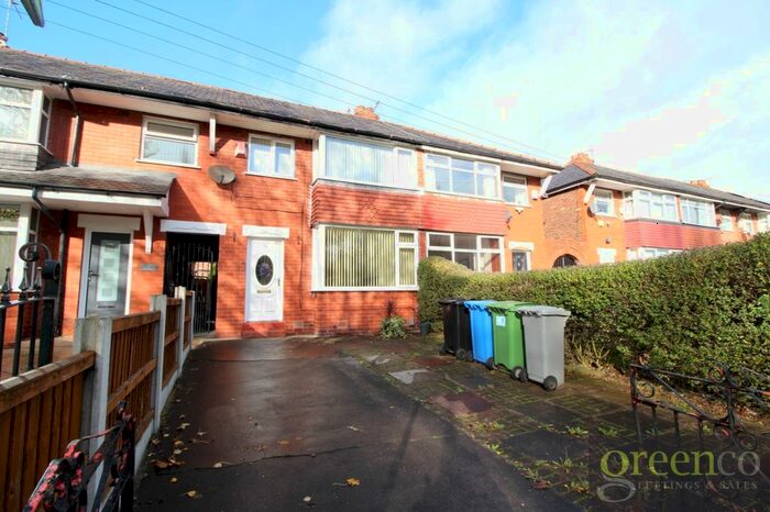 3 Bedroom Semi-Detached House To Rent In Broadway, Urmston, Trafford, M41