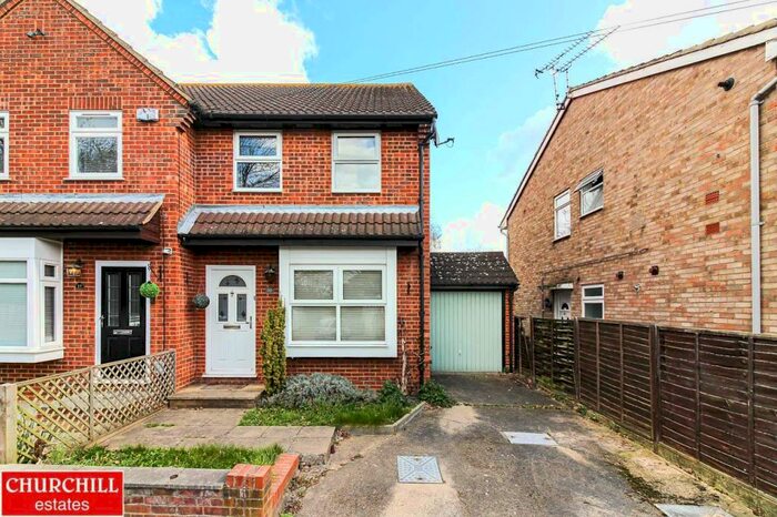 2 Bedroom Semi-Detached House To Rent In Valley Close, Loughton, IG10