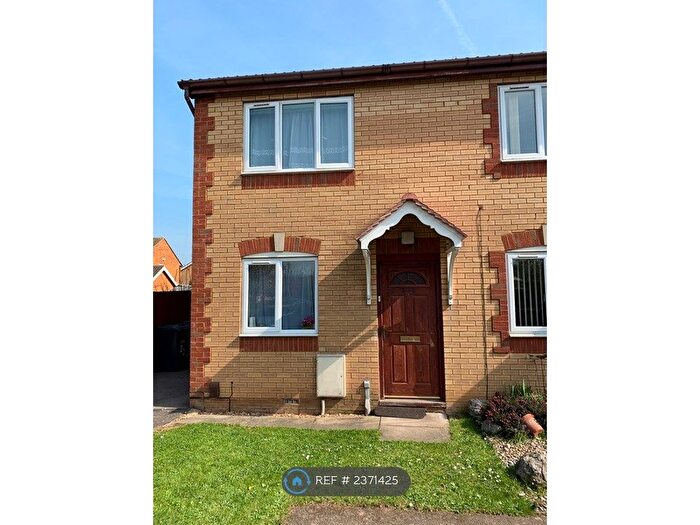 2 Bedroom End Of Terrace House To Rent In Westbrooke Close, Huntingdon, PE28