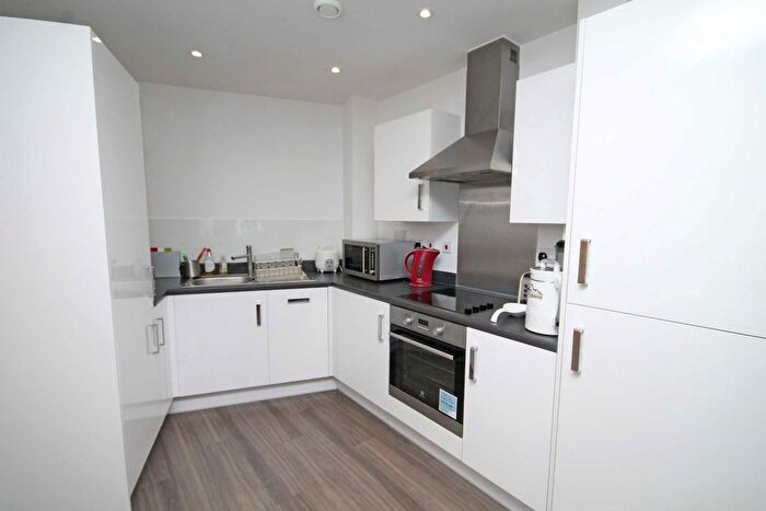 1 Bedroom Flat To Rent In Victoria Road, Surbiton, KT6